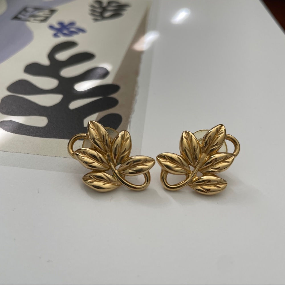 Vintage Gold Leaf Earrings